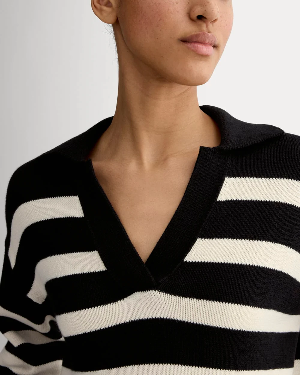 The Boxy Polo in Everyday Cotton | Black / Canvas - Image 4