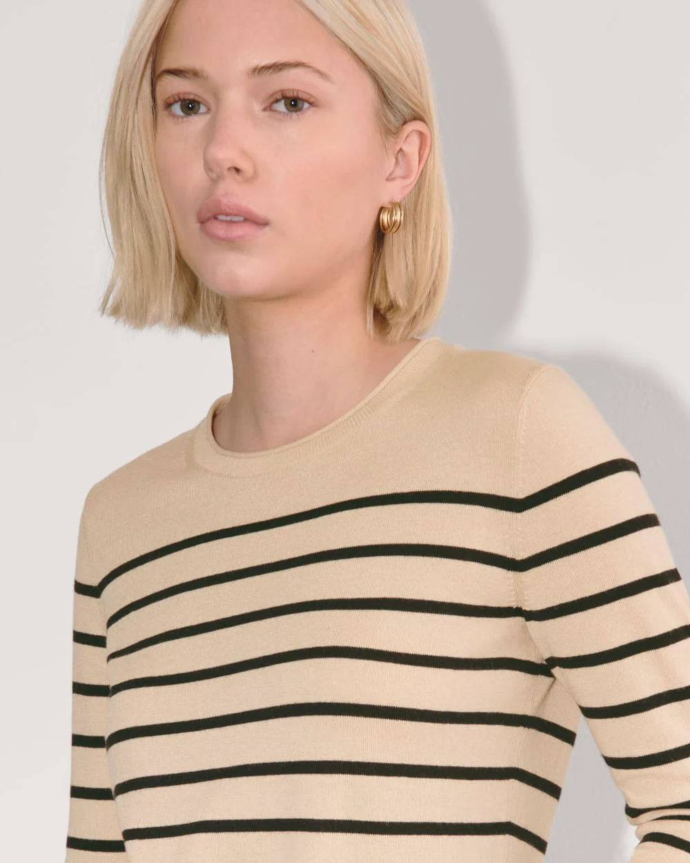 The Crew in Cotton Cashmere | Powder / Black - Image 2