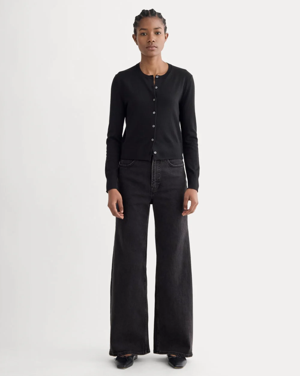 The Cropped Cardigan in Cotton Cashmere | Black - Image 3