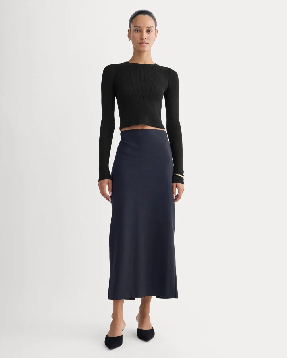 The Cropped Crew Top in Ultrafine Merino | Black - Image 3