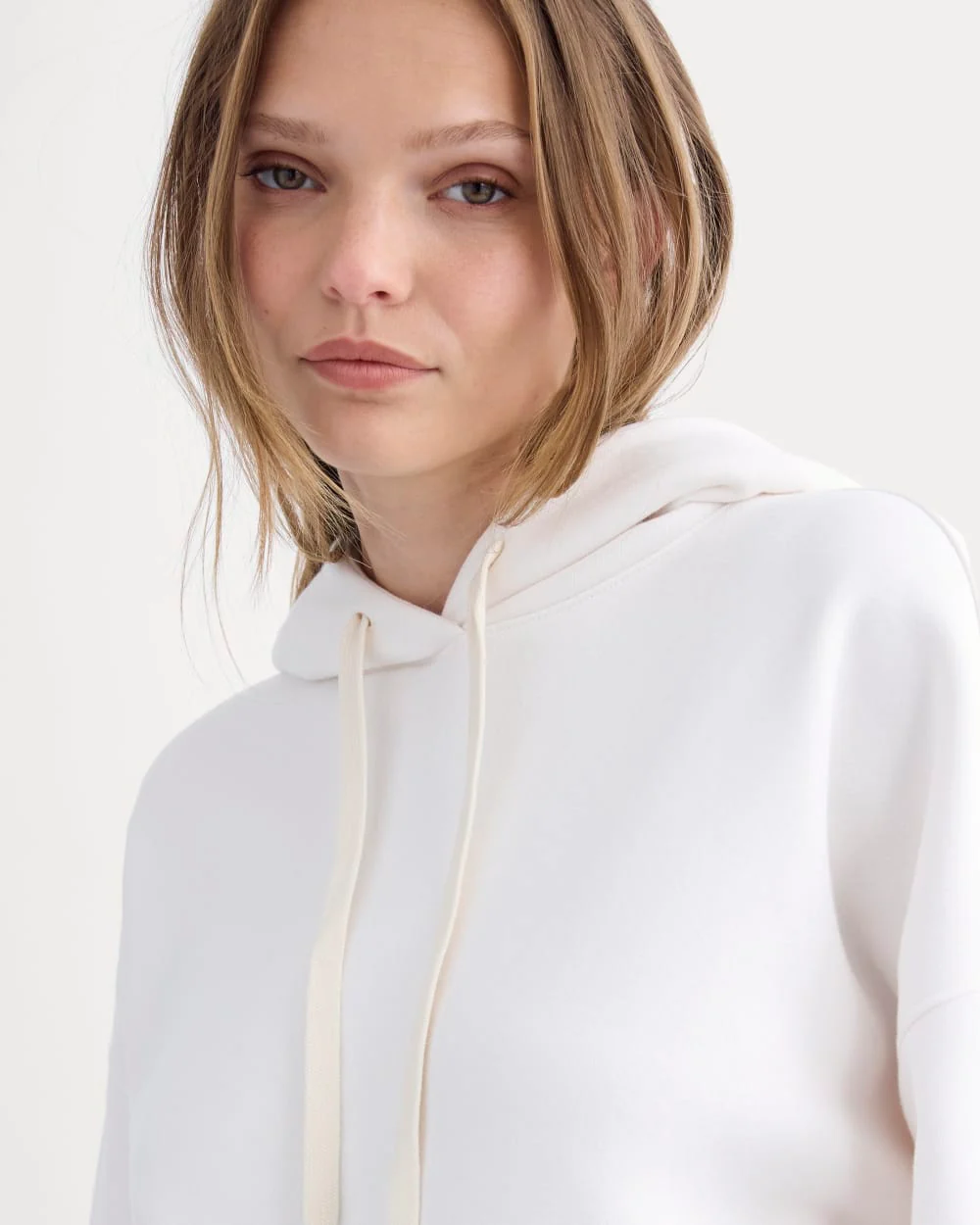 Cropped Luxe Fleece Hoodie | Bone - Image 4