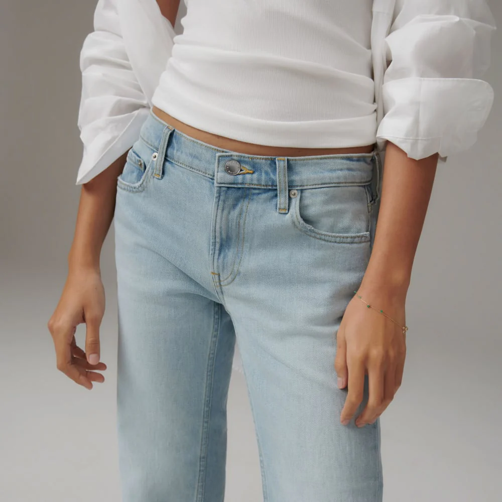 The Low-Rise Shortie Jean | Fog - Image 8