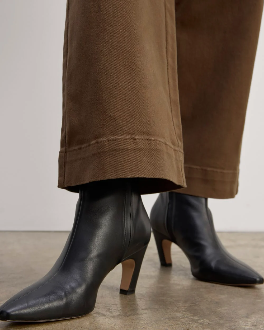 The Utility Wide-Leg Pant | Cocoa - Image 6