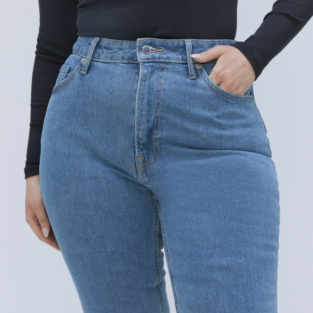 The Cheeky Hourglass Jean | Stone-Washed Sky | 26.5" Inseam - Image 4
