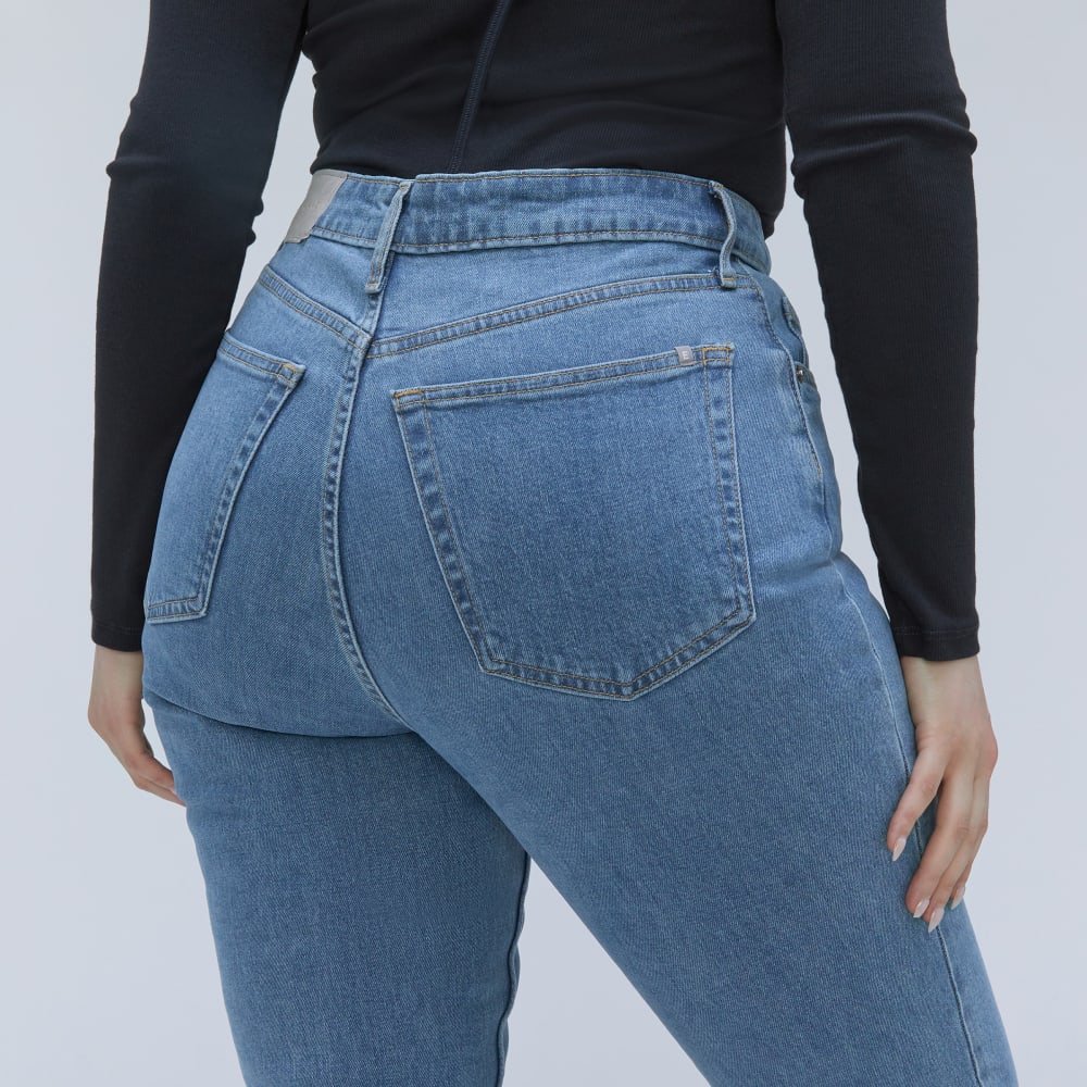The Cheeky Hourglass Jean | Stone-Washed Sky | 28.5" Inseam - Image 4