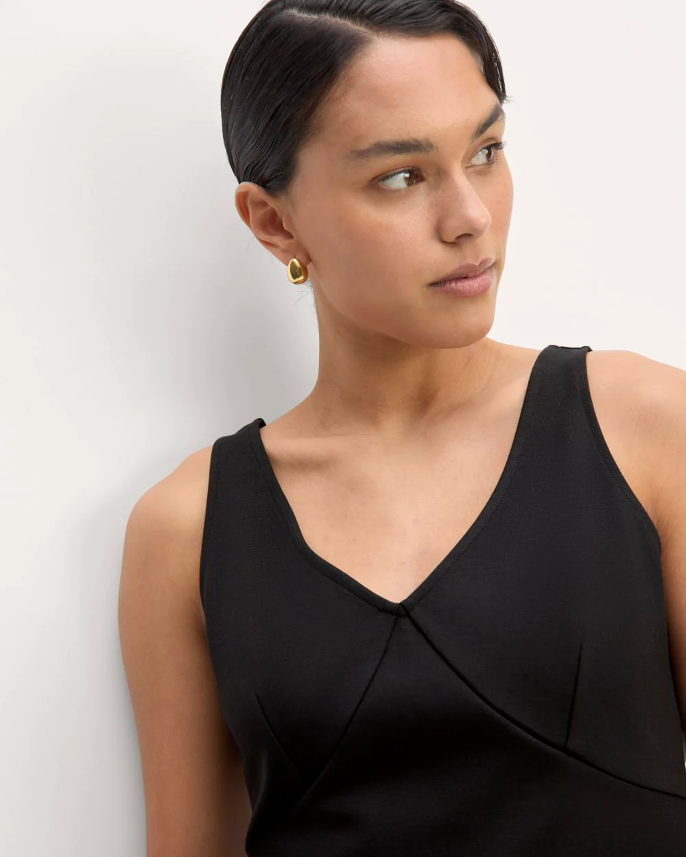 The Dream V-Neck Top | Black - Image 4
