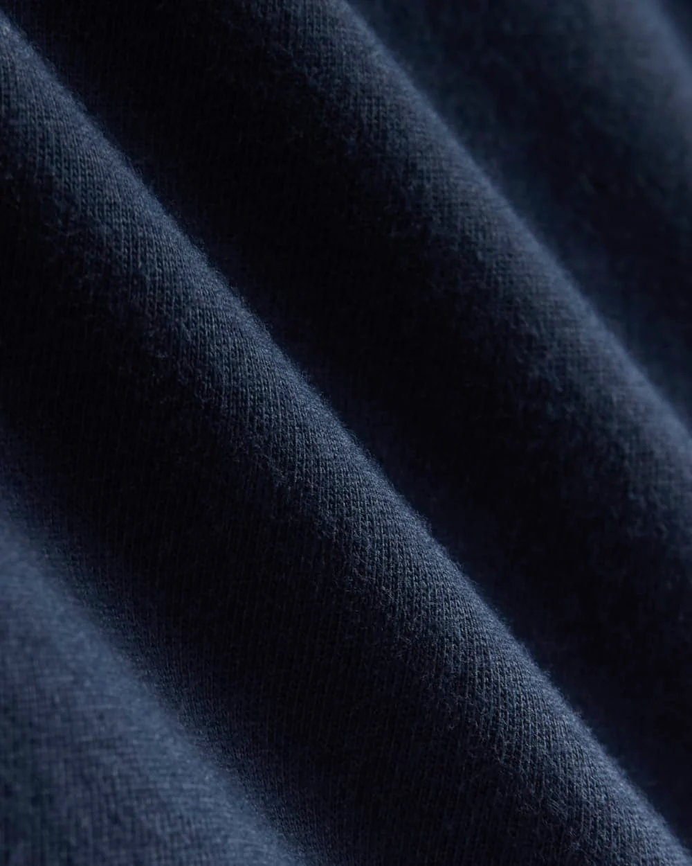 The Slim Long-Sleeve Crew in Essential Cotton | Navy - Image 5