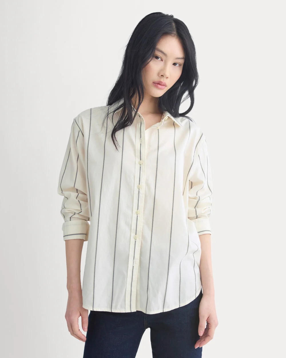 Everyday Shirt in Silky Cotton | Gardenia/Meteorite - Image 3