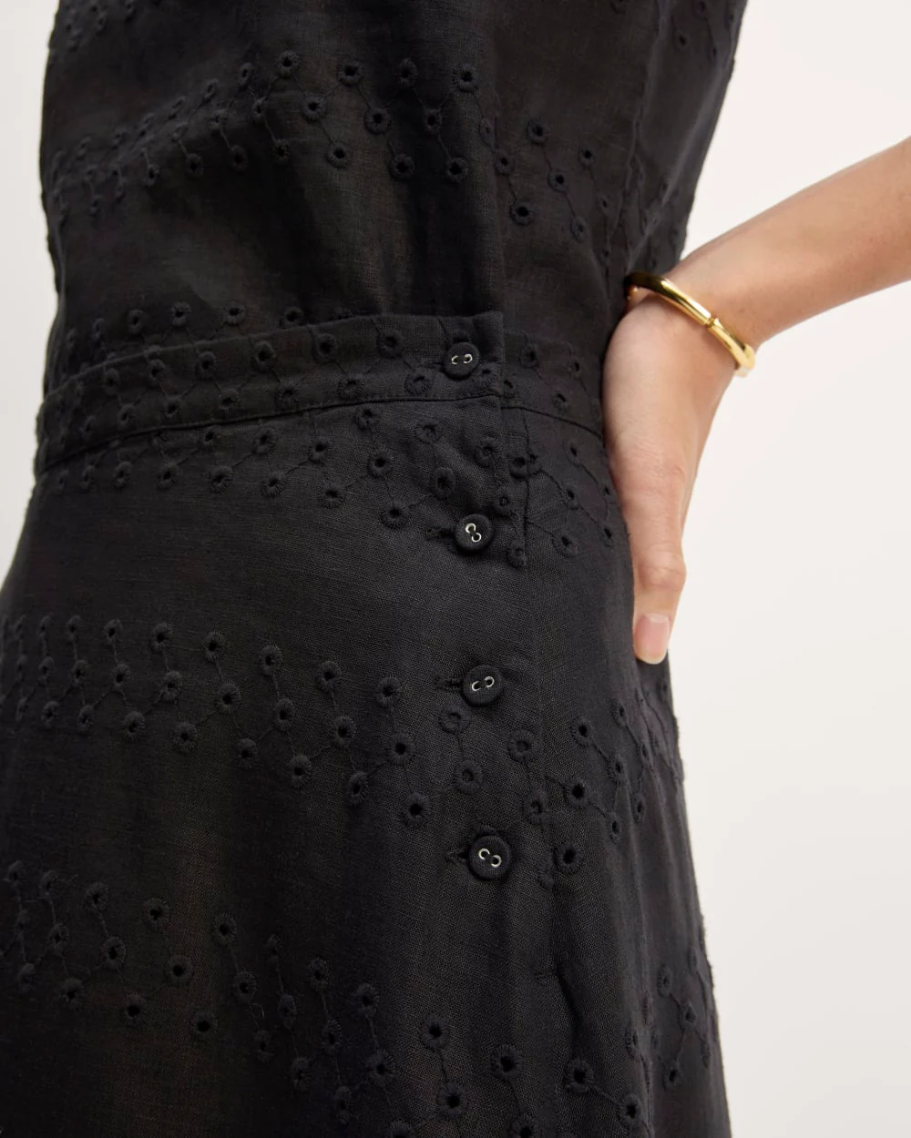 The Linen Eyelet Midi Skirt | Black Eyelet - Image 4