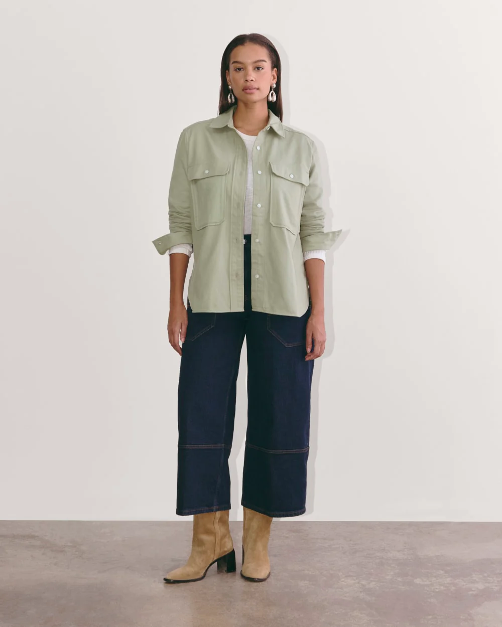 The Boyfriend Shirt in Flannel | Seagrass - Image 4