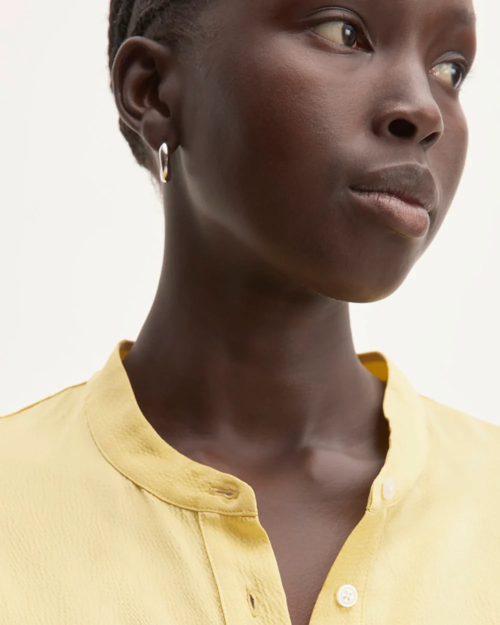 The Hammered Satin Popover Shirt | Raffia - Image 4