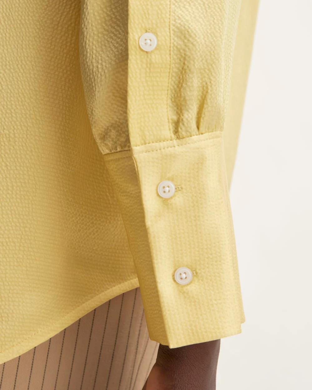 The Hammered Satin Popover Shirt | Raffia - Image 5