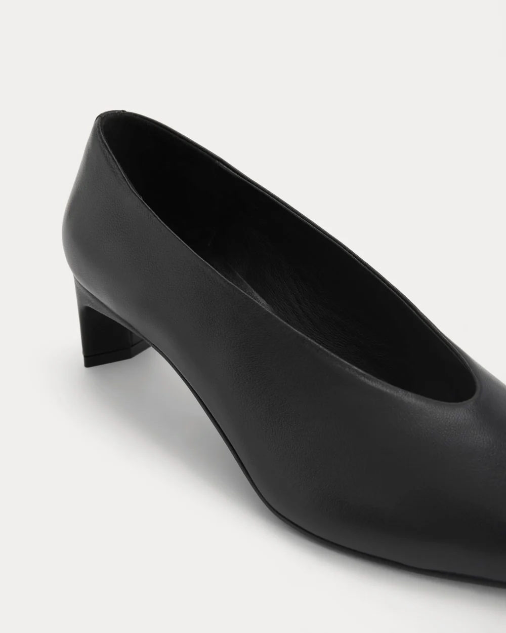 Made in Italy Almond-Toe Pump | Black Leather - Image 6