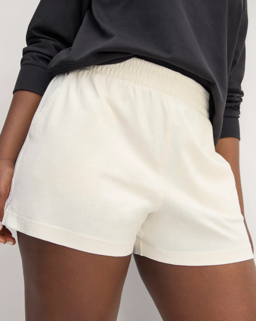 The Off-Duty Short | Bone - Image 4