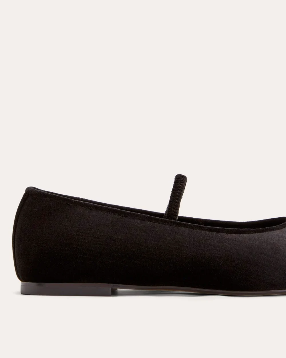 The Day Mary Jane | Black Velvet - Image 6