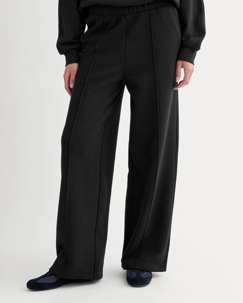 Lightweight Terry Pintuck Sweatpant | Black - Image 4