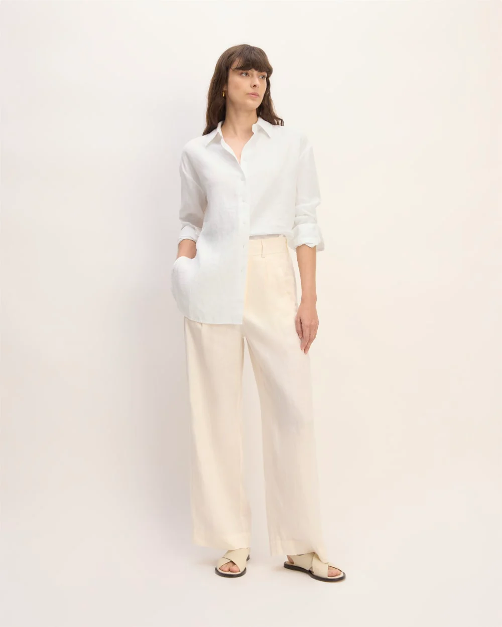 The Boyfriend Shirt in Linen | White - Image 3