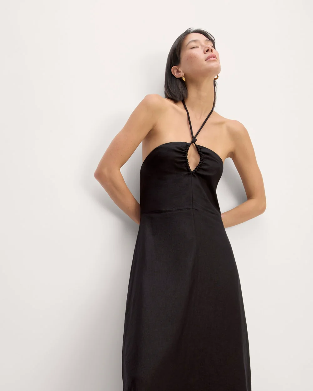 The Linen Halter-Neck Dress | Black - Image 3