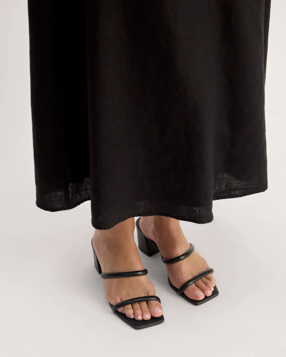 The Linen Halter-Neck Dress | Black - Image 5