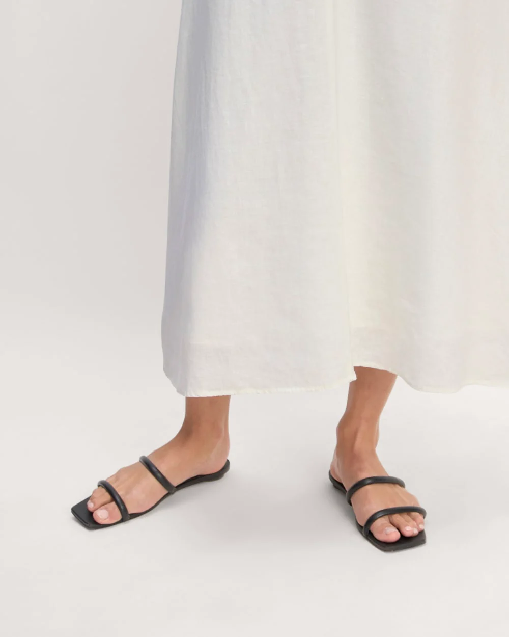 The Linen Halter-Neck Dress | White - Image 5