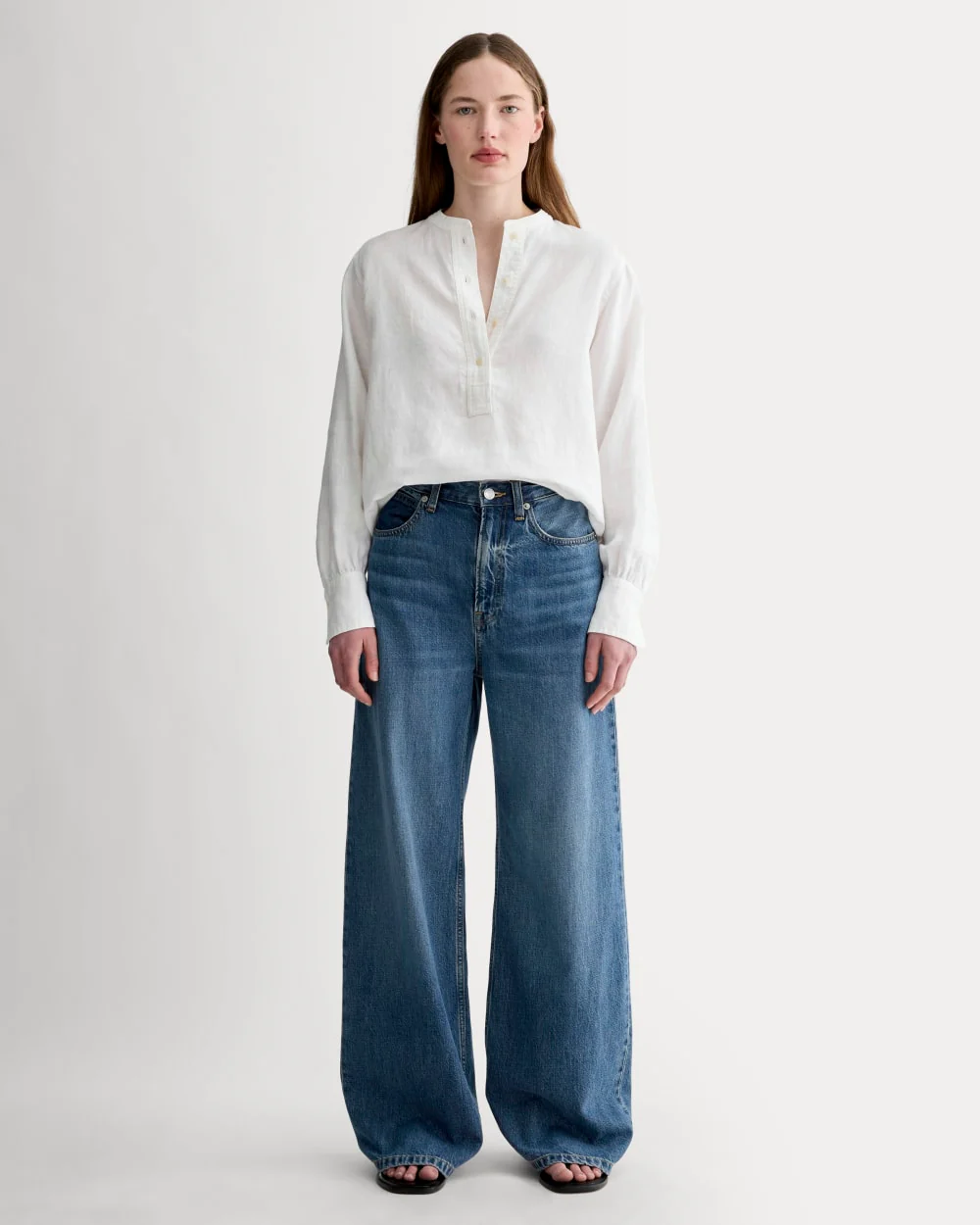The Henley Shirt in Linen | White - Image 3