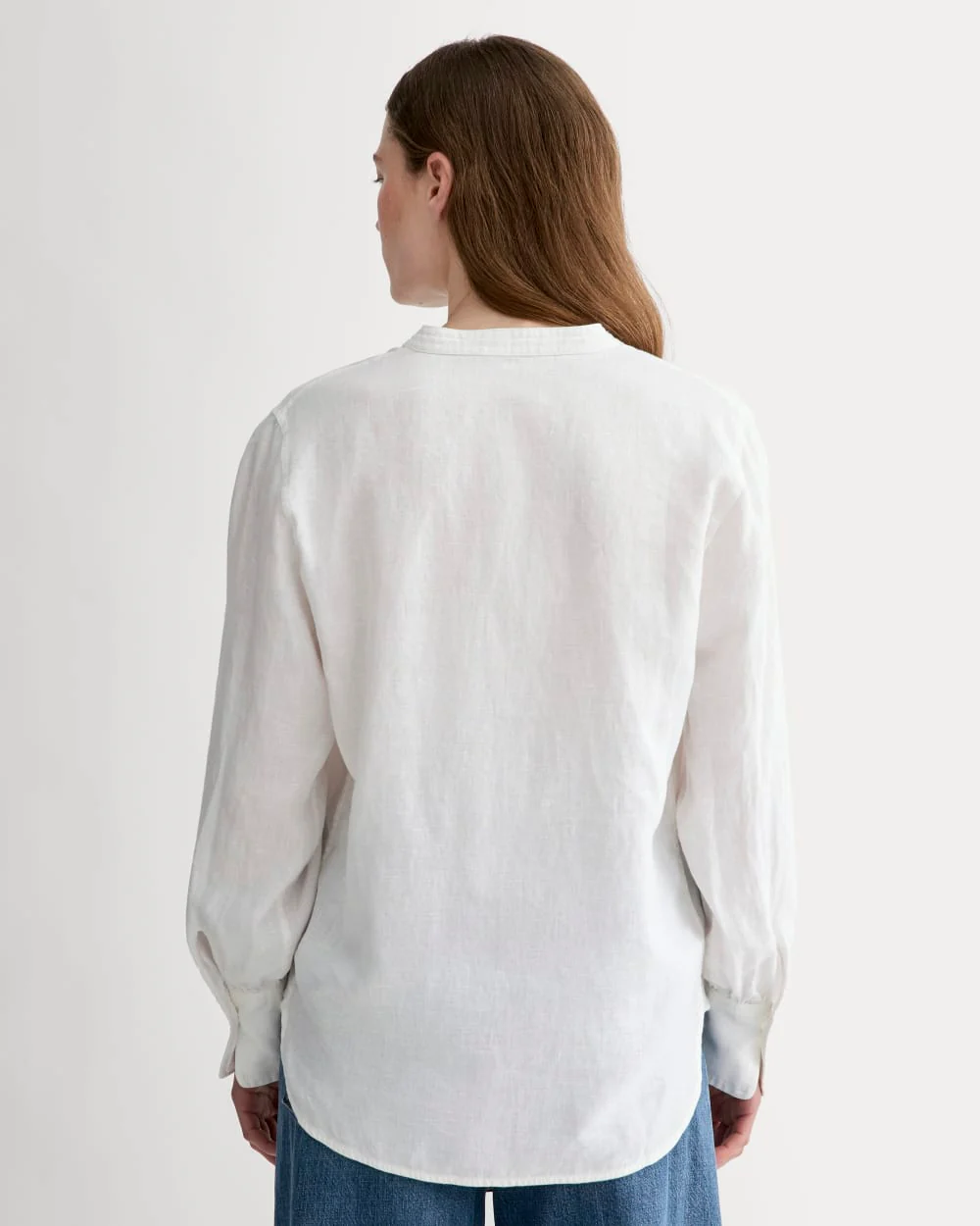 The Henley Shirt in Linen | White - Image 5