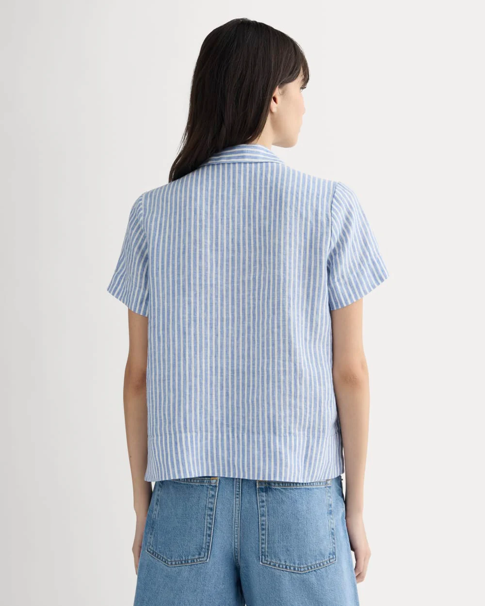 The Notch Shirt in Linen | Bluebell / Bone - Image 5