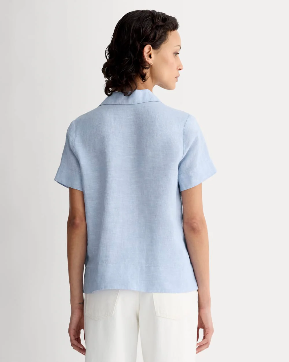 The Notch Shirt in Linen | Light Blue - Image 5
