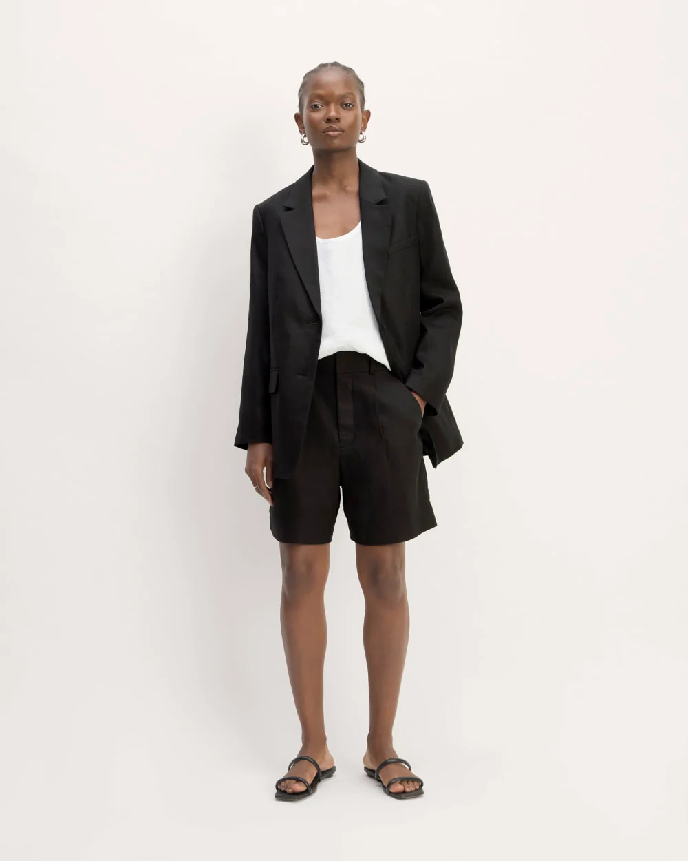 The Oversized Blazer in Linen | Black - Image 3