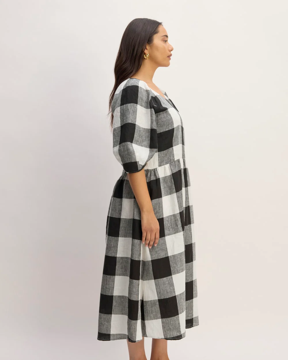 The Linen Oversized Puff-Sleeve Dress | Bone / Black Check - Image 3