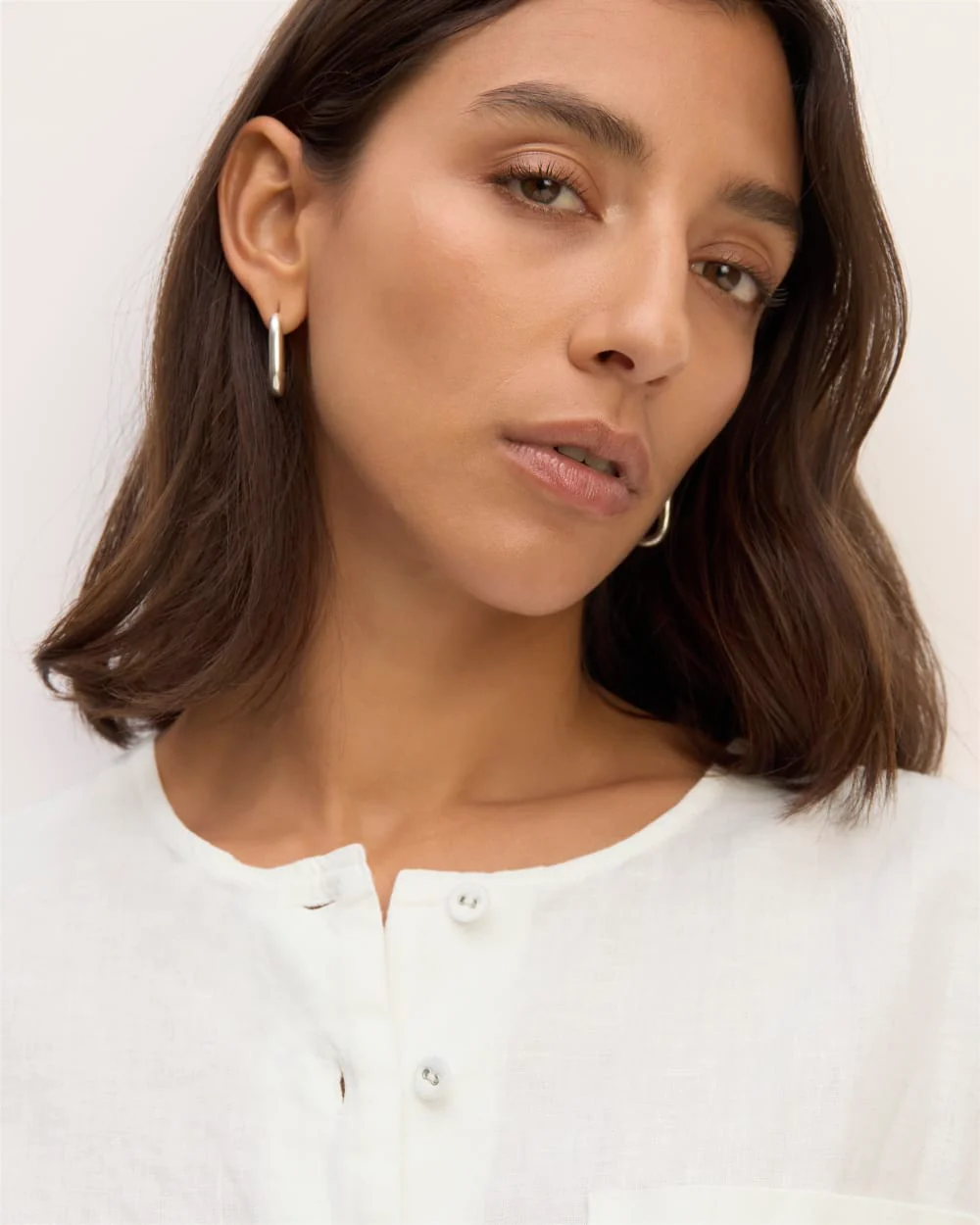 The Popover Shirt in Linen | White - Image 4