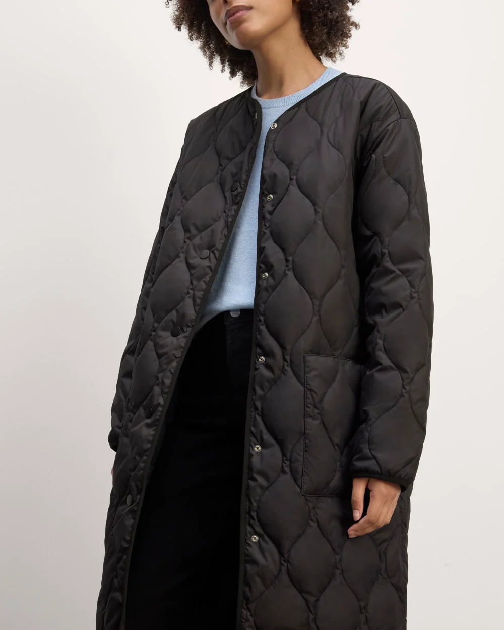 The Long Quilted Liner | Black - Image 4