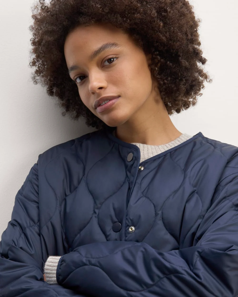 The Long Quilted Liner | Navy - Image 4