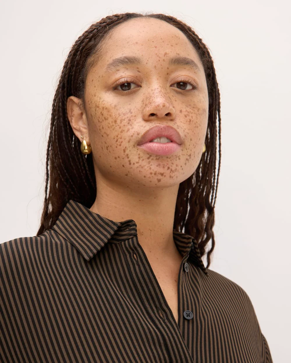 The Mini Jacquard Stripe Shirt Dress | Cocoa / Black - Image 4
