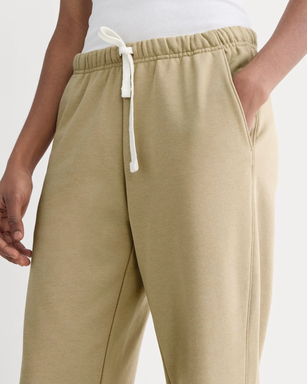 The Off-Duty Jogger | Classic Khaki - Image 4