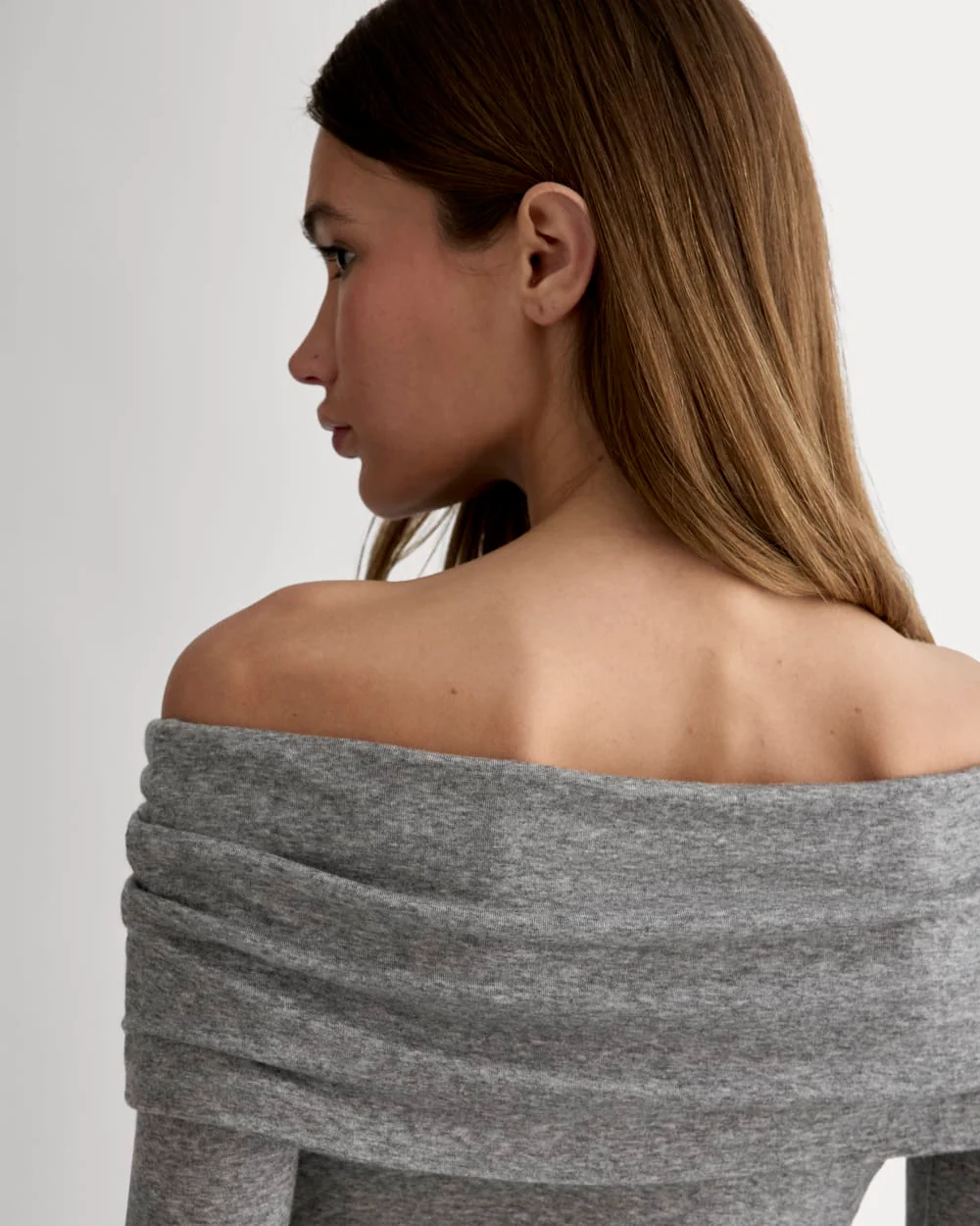The Off-the-Shoulder Top in Butterluxe | Heather Charcoal - Image 4