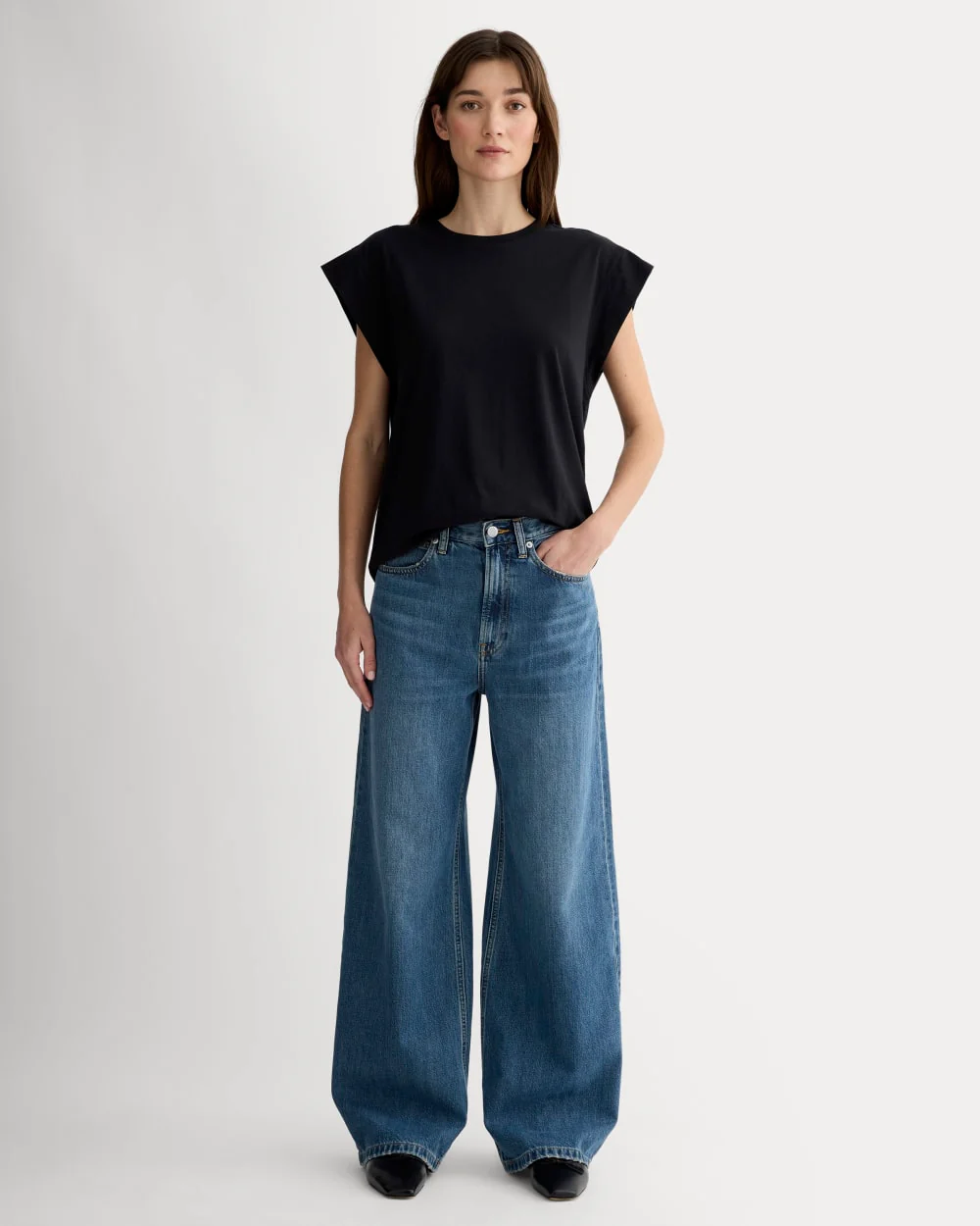 The Muscle Tee in Essential Cotton | Black - Image 3