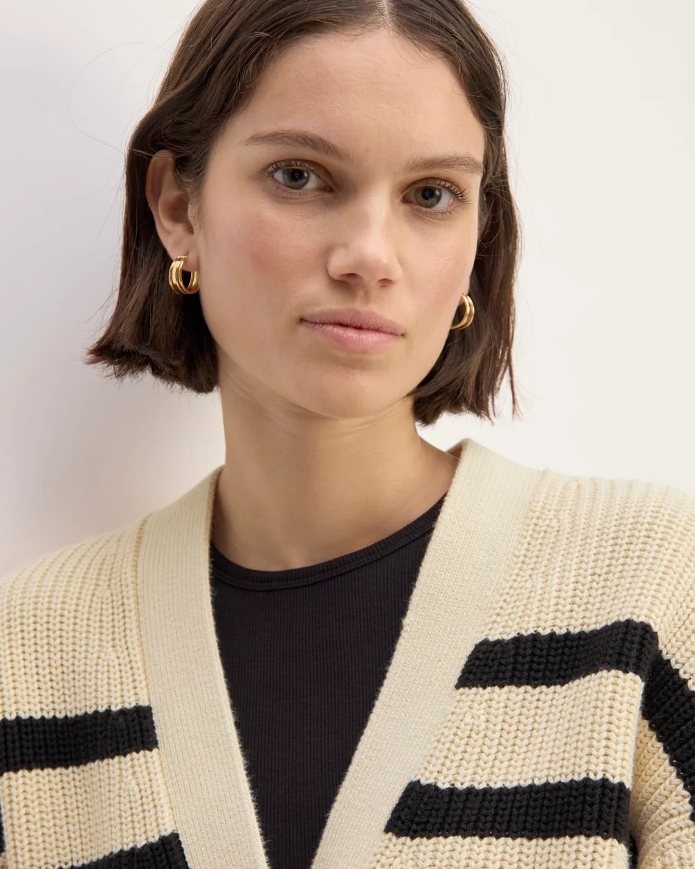 The Boxy Cardigan in Everyday Cotton | Canvas / Black - Image 4