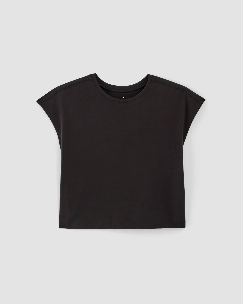 The Muscle Cropped Tee in Essential Cotton | Black - Image 2