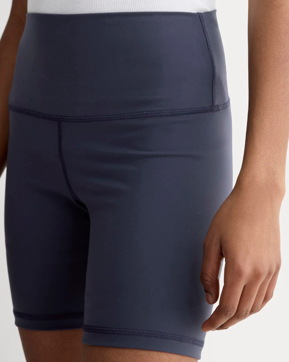 The Perform Bike Short | Navy - Image 4