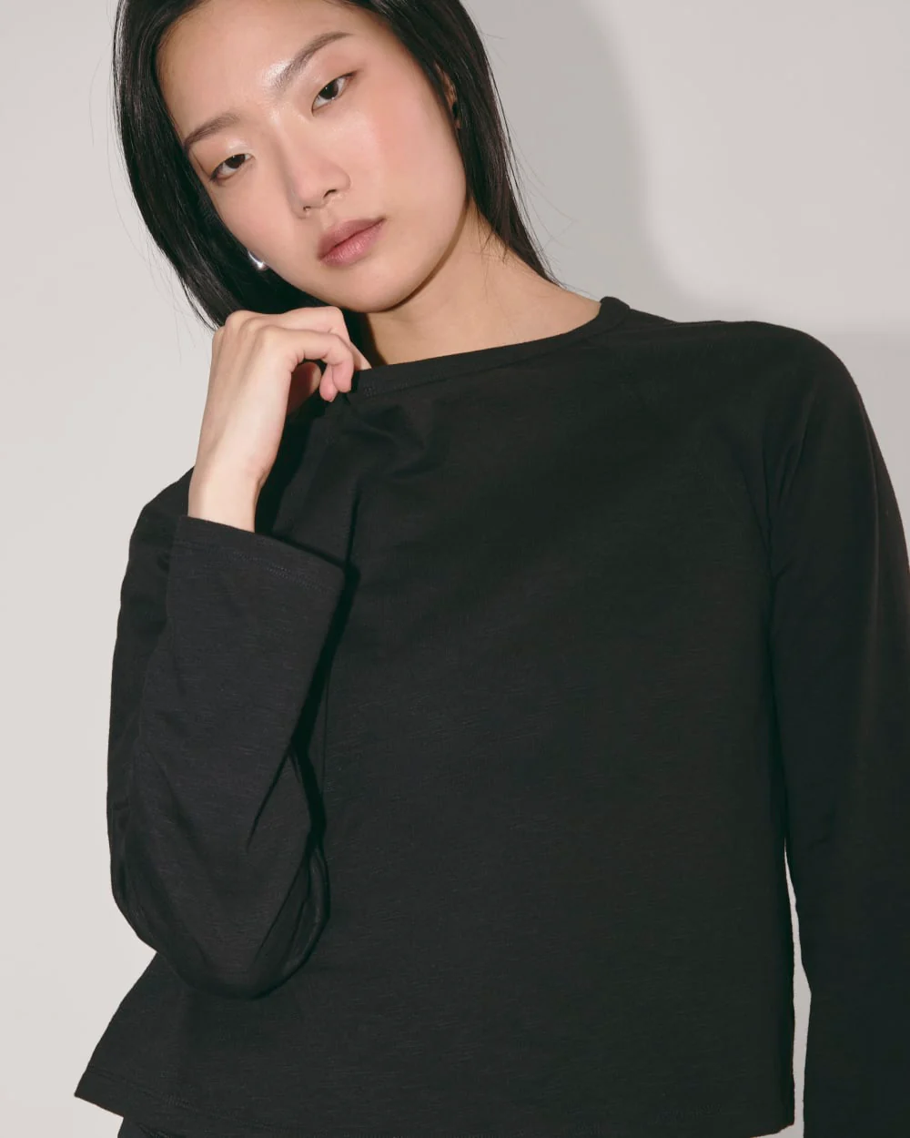 The Perform Crew Tee | Black - Image 4