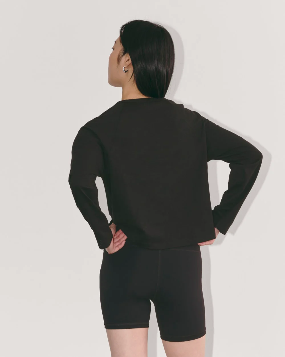 The Perform Crew Tee | Black - Image 5