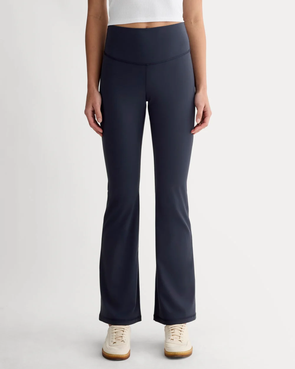 The Perform Flare Legging | Navy - Image 3