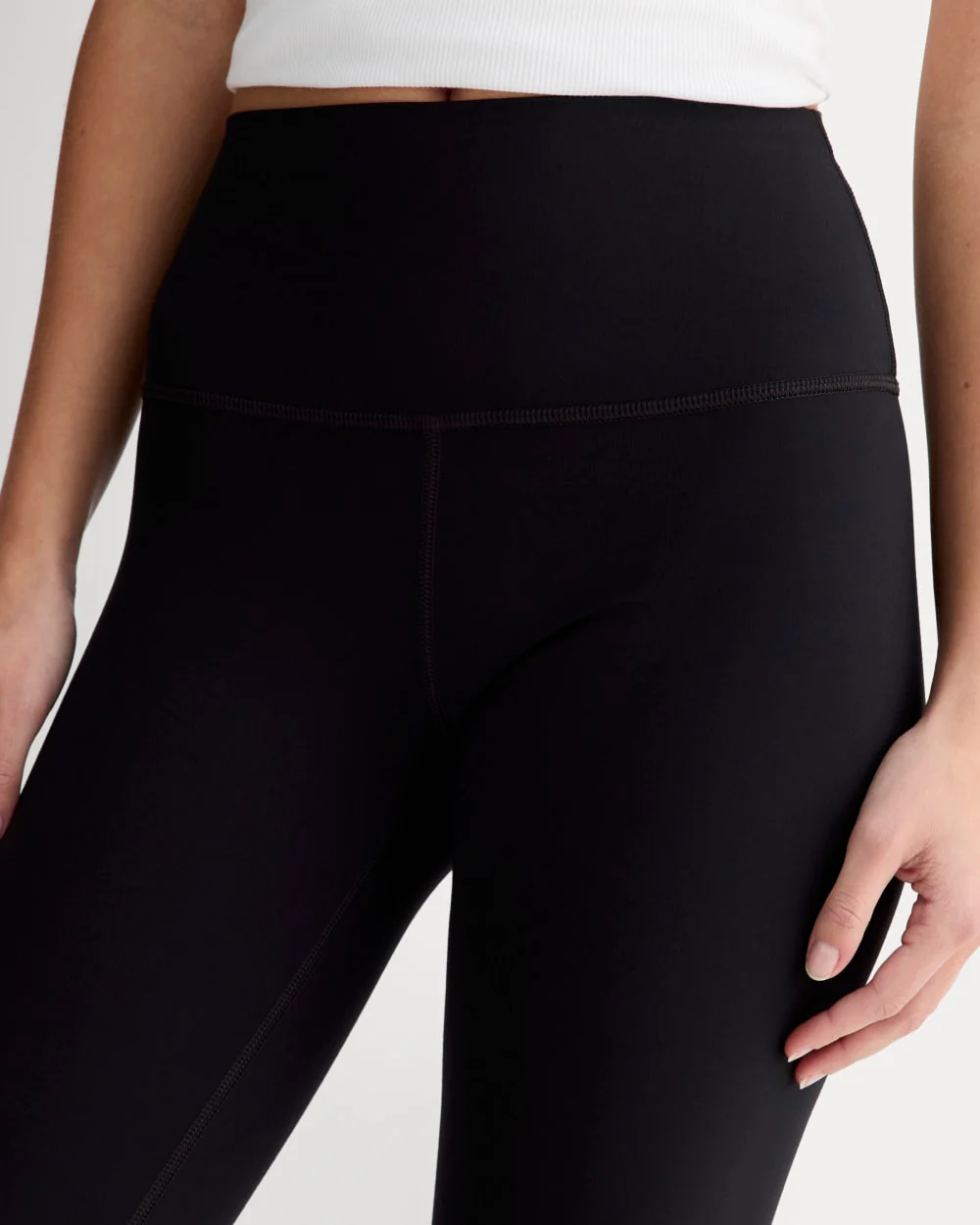 The Perform 24/7 Legging | Black | 28" Inseam - Image 4
