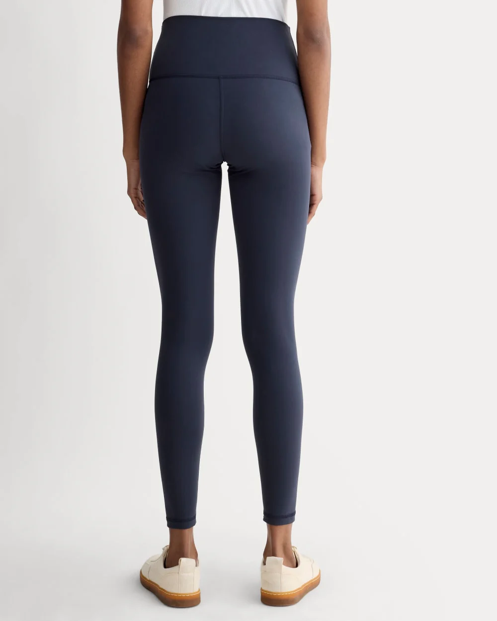 The Perform 24/7 Legging | Navy | 28" Inseam - Image 5