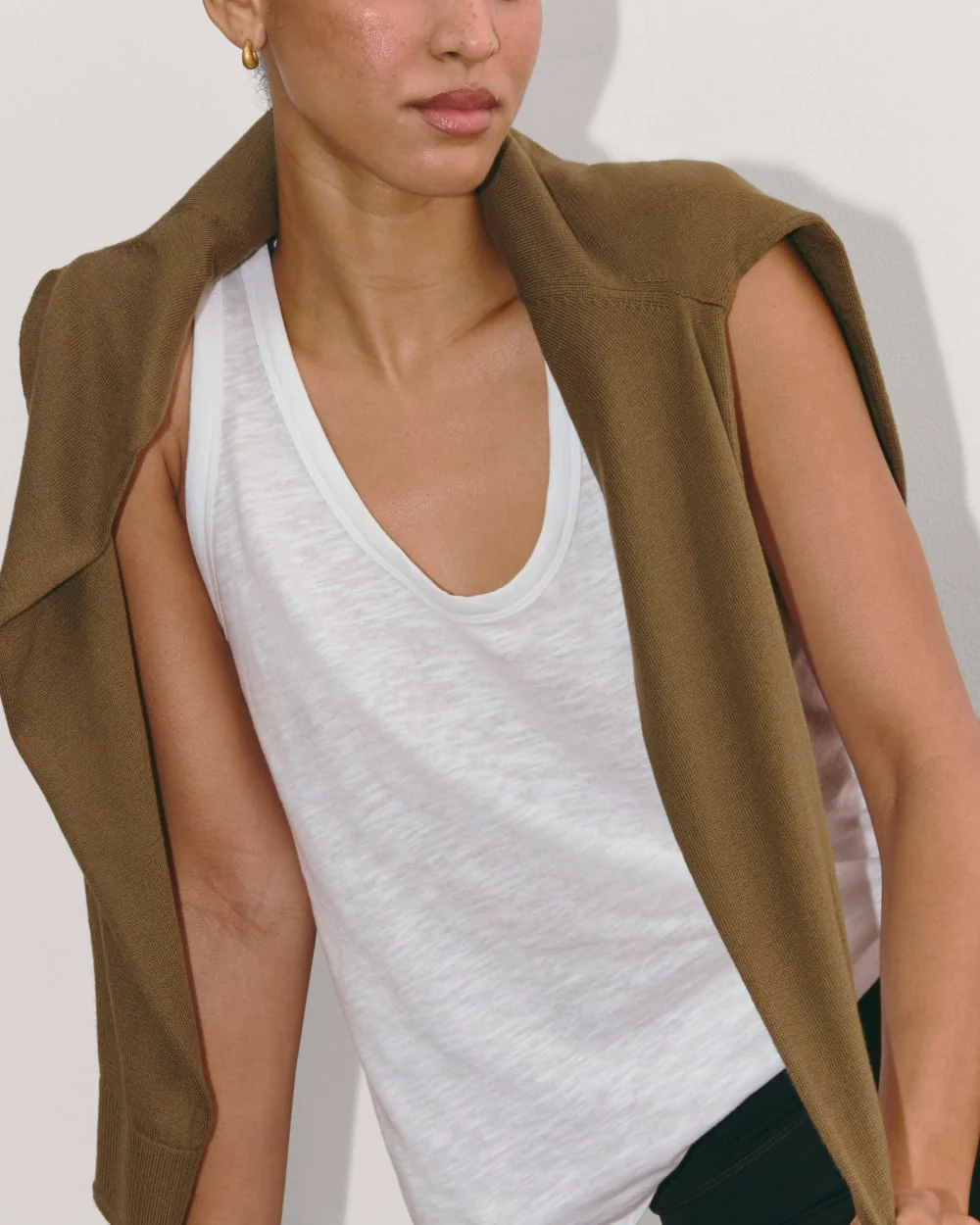 The Perform Tank | White - Image 3