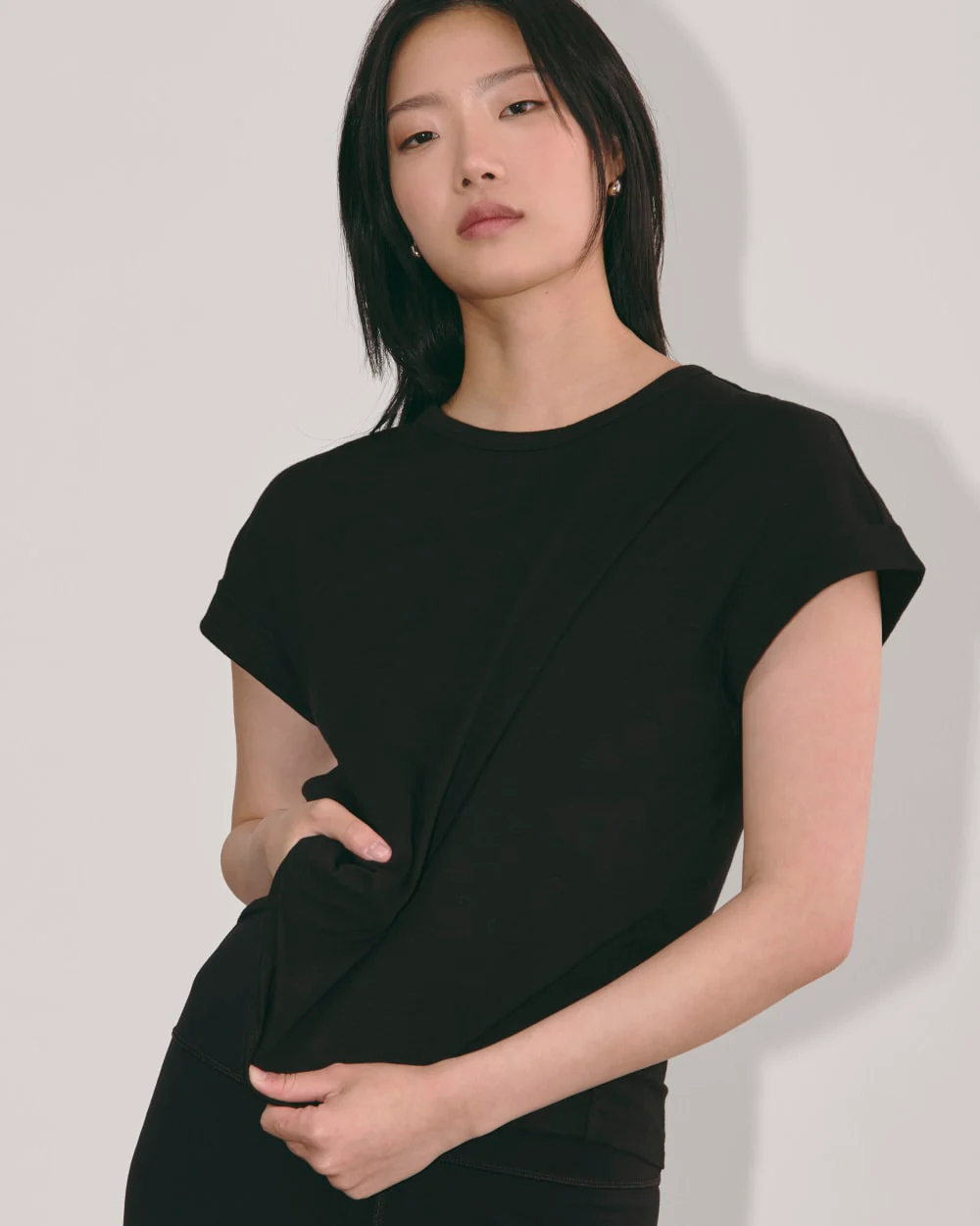 The Perform Tee | Black - Image 4