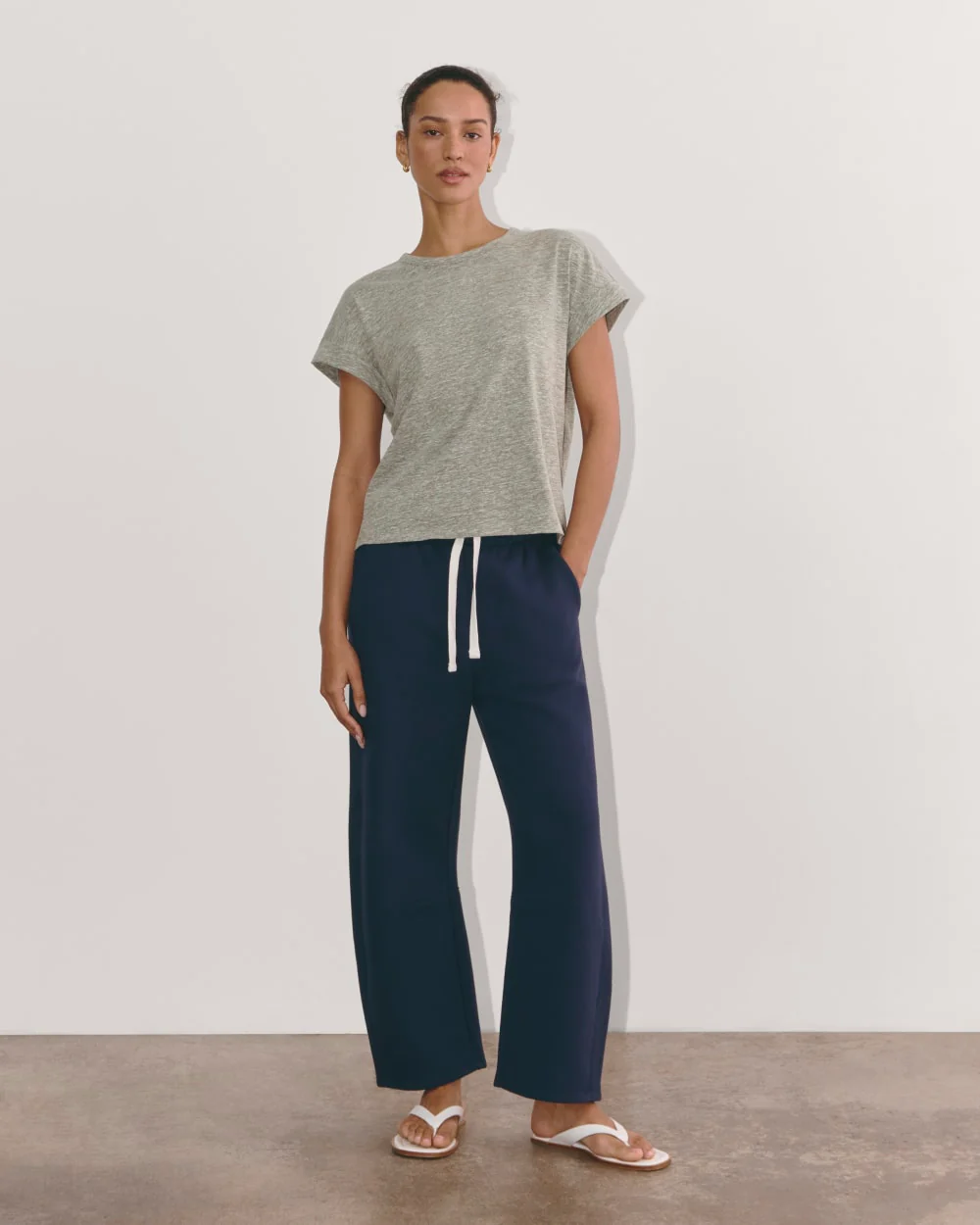 The Perform Tee | Heathered Grey / Olive - Image 3