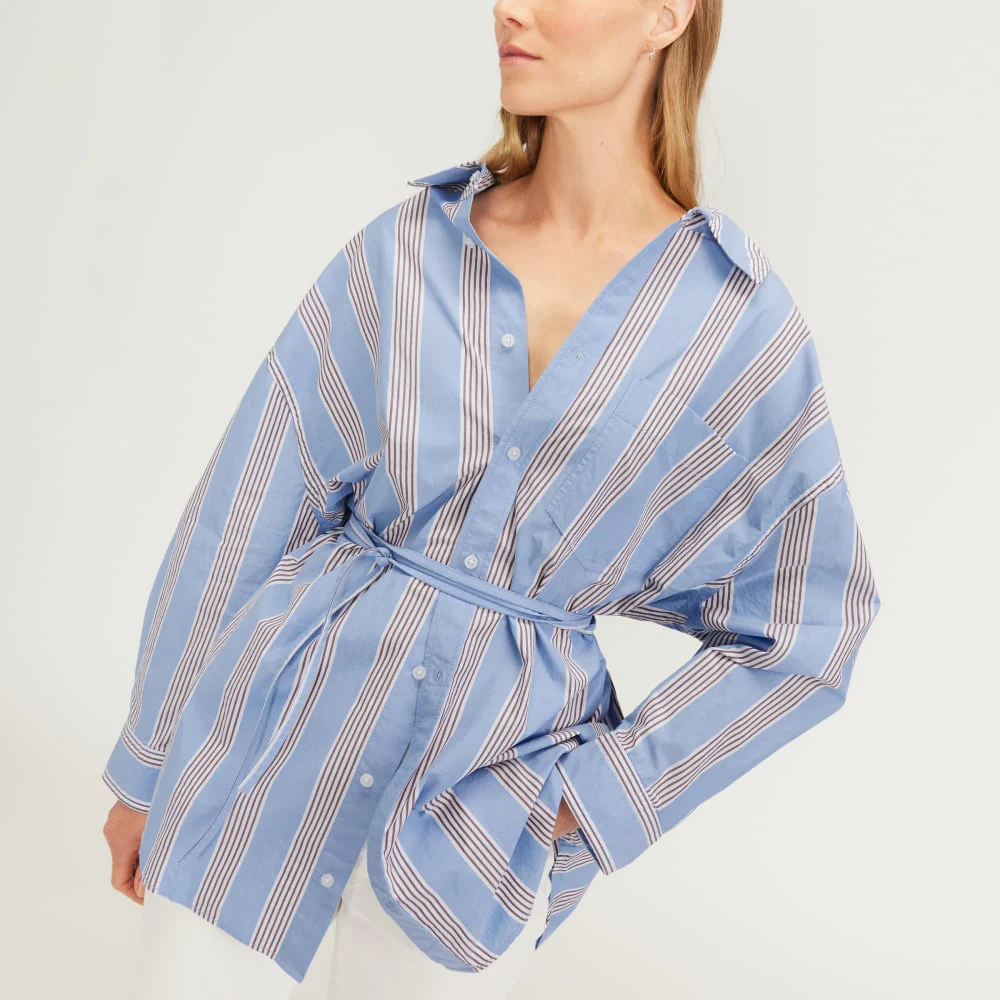 The Poplin Tie Back Shirt | Blue Opal / Cabernet / White - Image 4