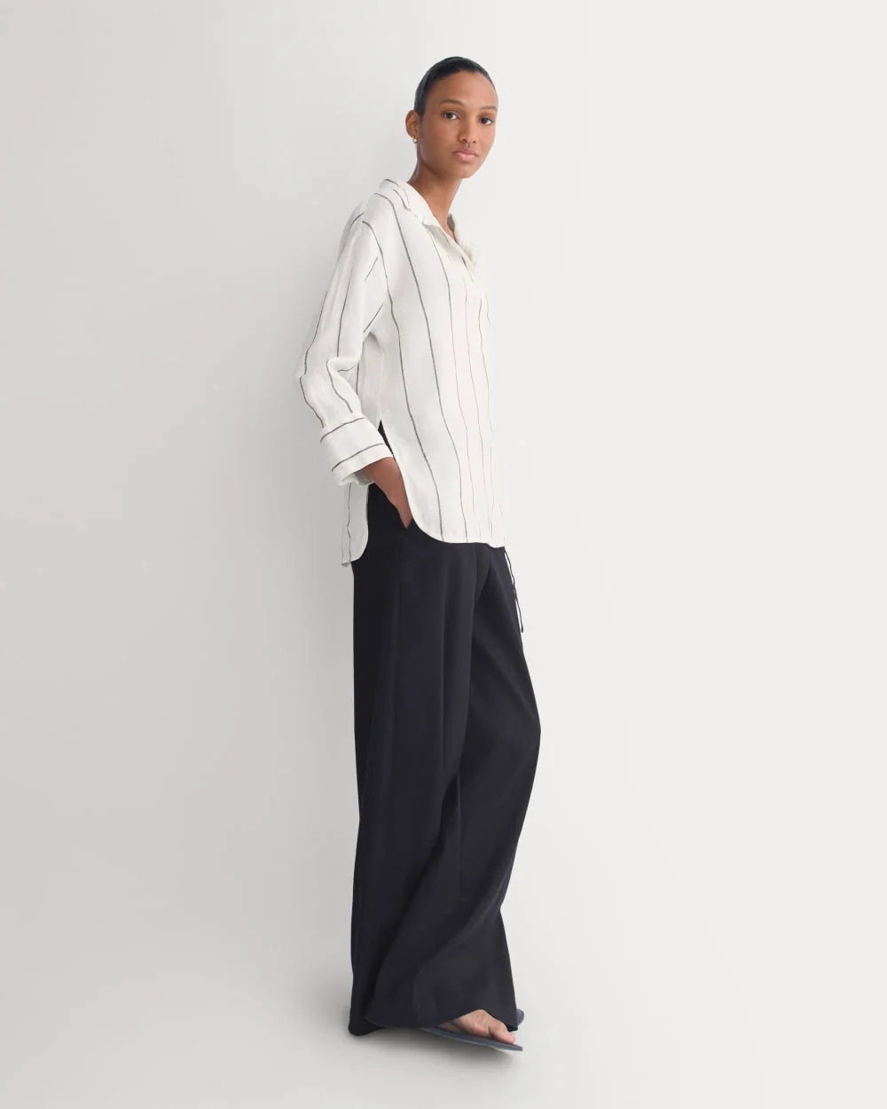 Popover Shirt in Linen | Gardenia/Meteorite - Image 5